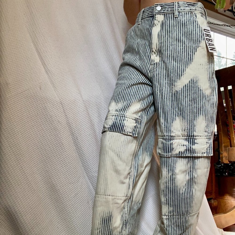 BDG HIGH RISE BAGGY CARPENTER JEANS